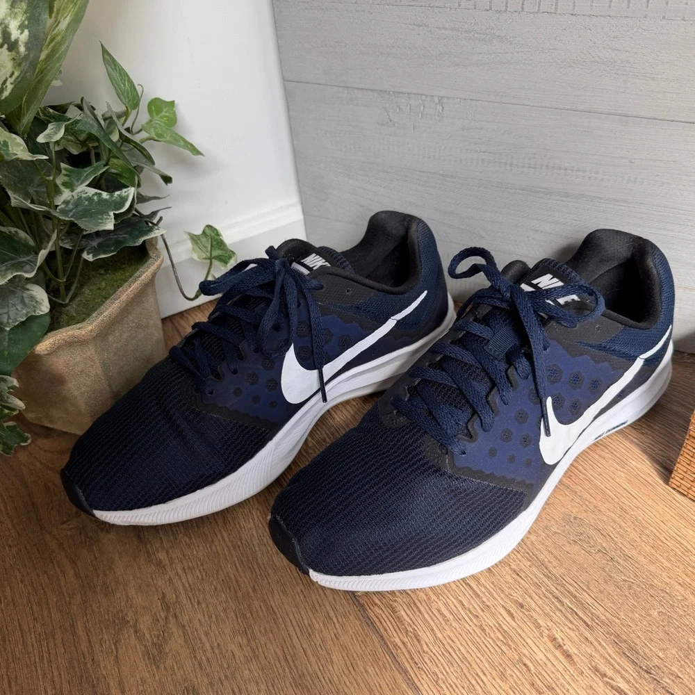 Nike Ladies Navy Blue Size 8 Downshifter 7 Running Shoes - Picture 2 of 6